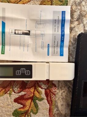 Portable White TDS & Conductivity Meter - Digital Water Tester